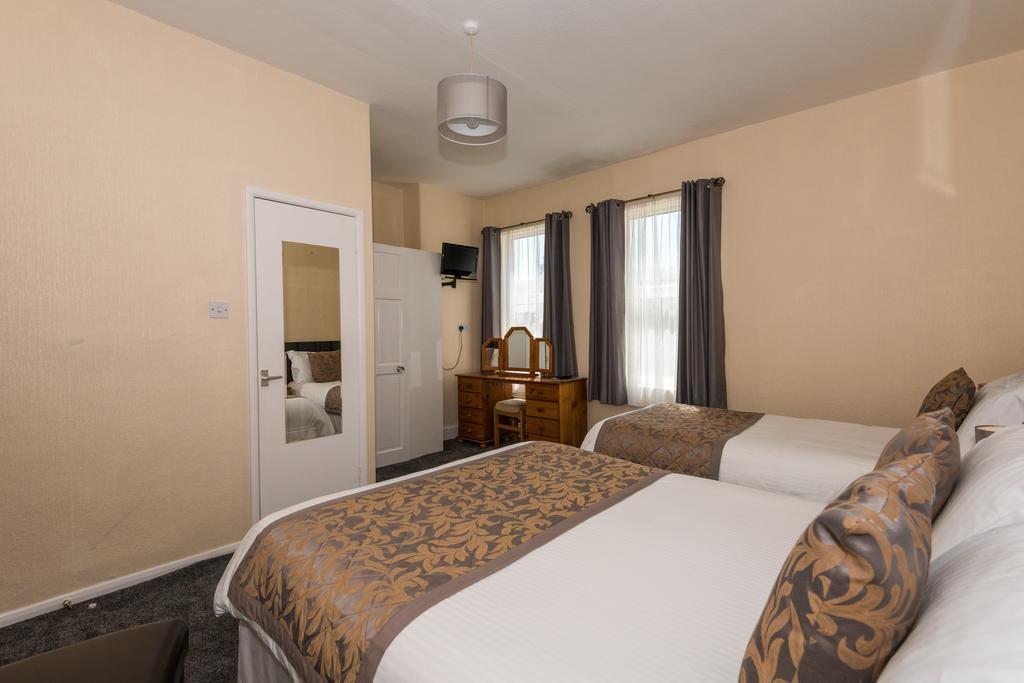 The Sea Crest Hotel Morecambe Buitenkant foto