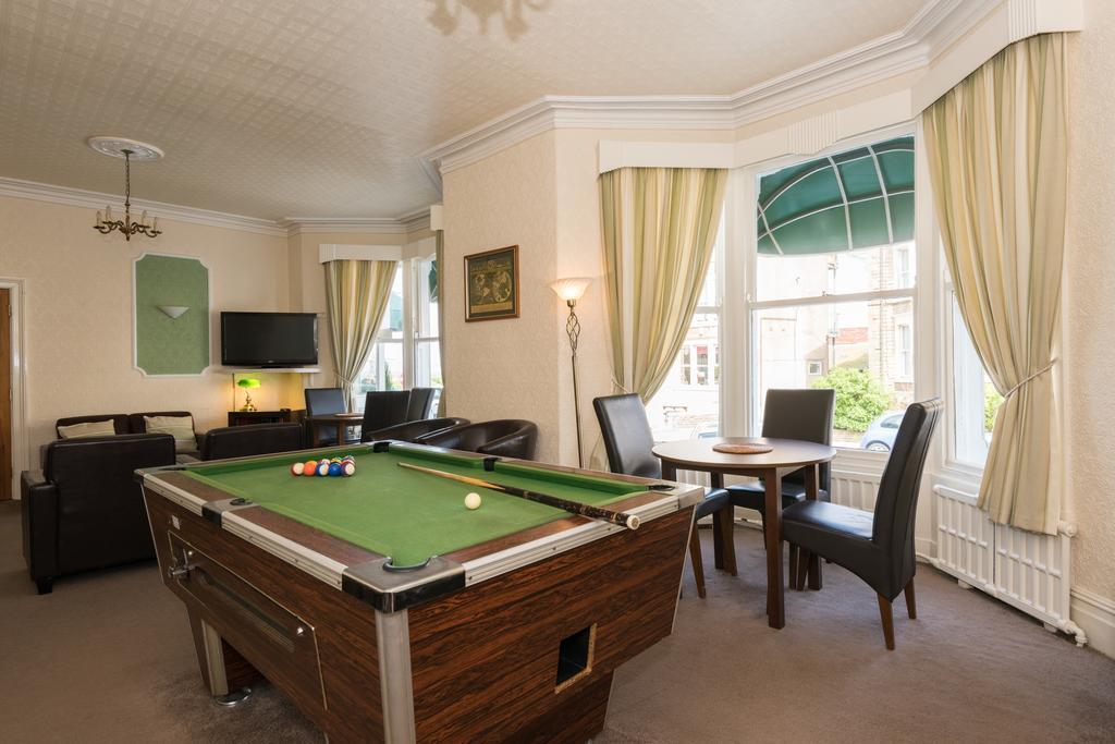 The Sea Crest Hotel Morecambe Buitenkant foto